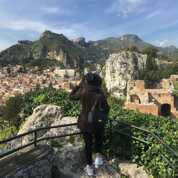 ❤️ 2022 UPDATE - MEET YOUR POSHER ❤️ - Picture 13 of 15